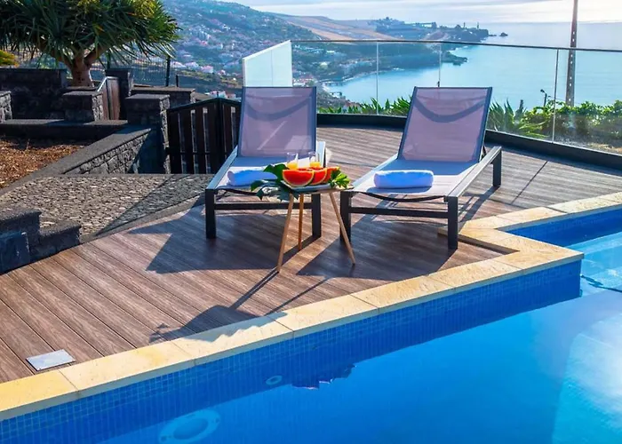 Sunrise View By Homie * Santa Cruz (Madeira)