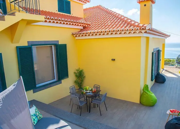 Sunrise View By Homie Willa Santa Cruz (Madeira)