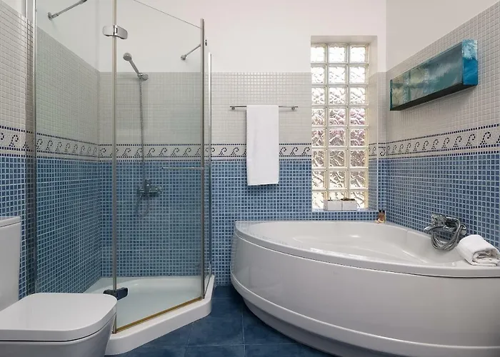 Sunrise View By Homie Santa Cruz (Madeira)