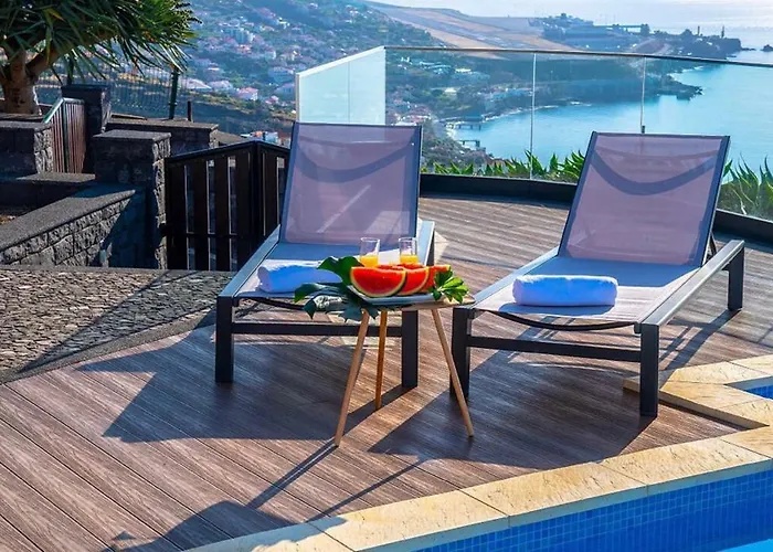 Villa Sunrise View By Homie Santa Cruz (Madeira)